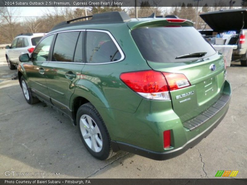 Cypress Green Pearl / Ivory 2014 Subaru Outback 2.5i Premium