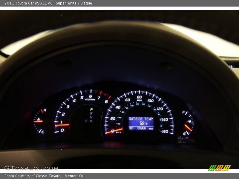 Super White / Bisque 2011 Toyota Camry XLE V6