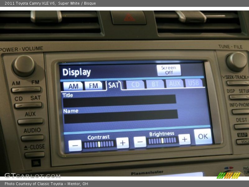 Super White / Bisque 2011 Toyota Camry XLE V6