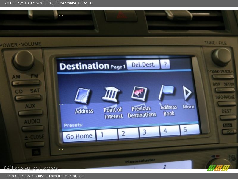 Super White / Bisque 2011 Toyota Camry XLE V6