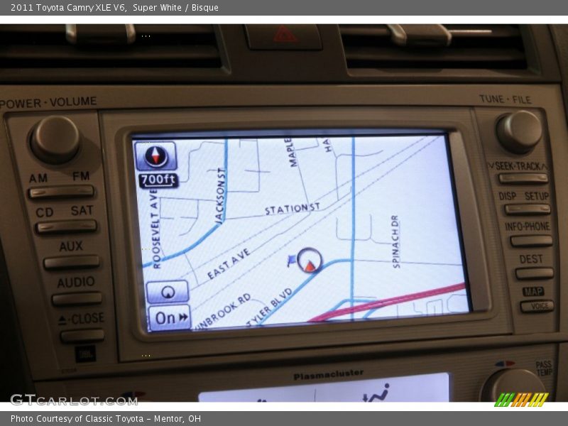 Super White / Bisque 2011 Toyota Camry XLE V6