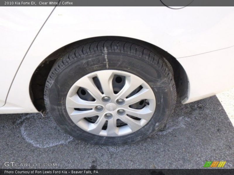 Clear White / Coffee 2010 Kia Forte EX