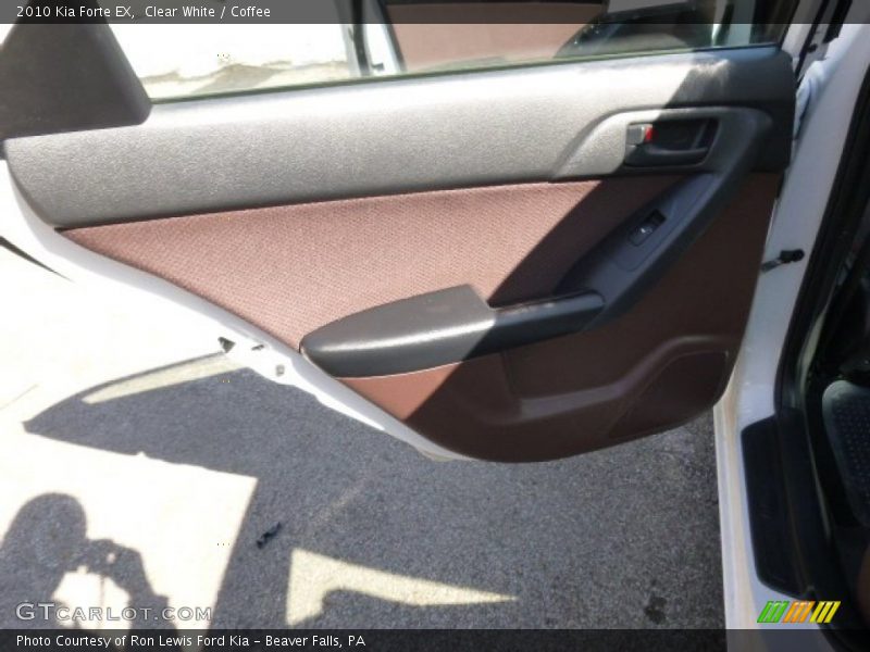 Clear White / Coffee 2010 Kia Forte EX