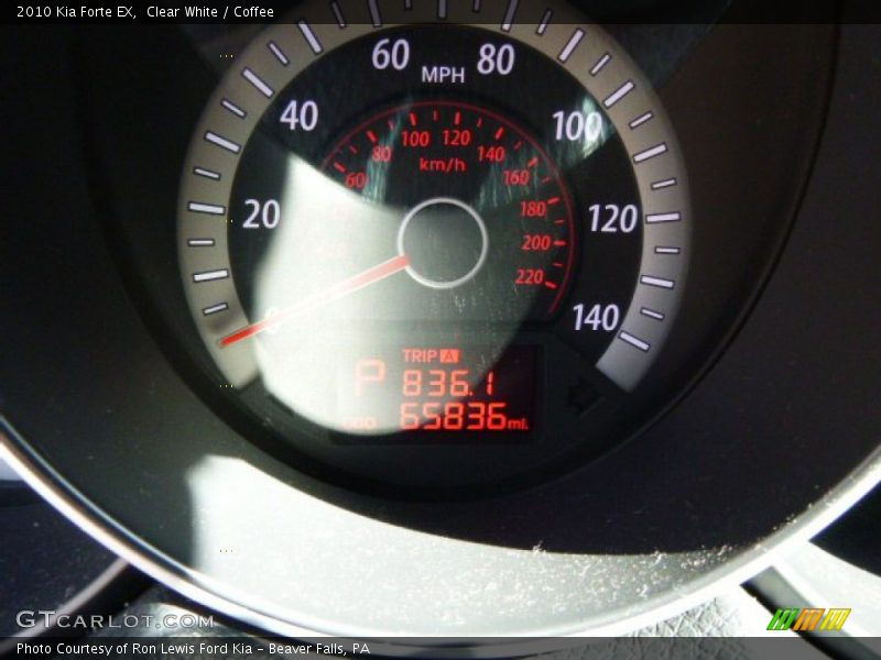 Clear White / Coffee 2010 Kia Forte EX