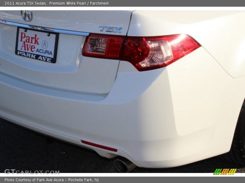 Premium White Pearl / Parchment 2011 Acura TSX Sedan
