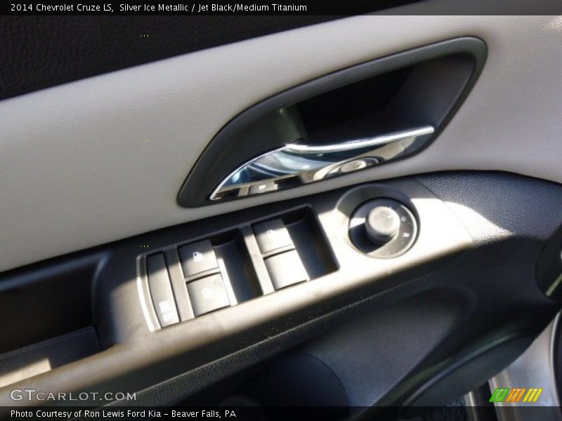 Silver Ice Metallic / Jet Black/Medium Titanium 2014 Chevrolet Cruze LS