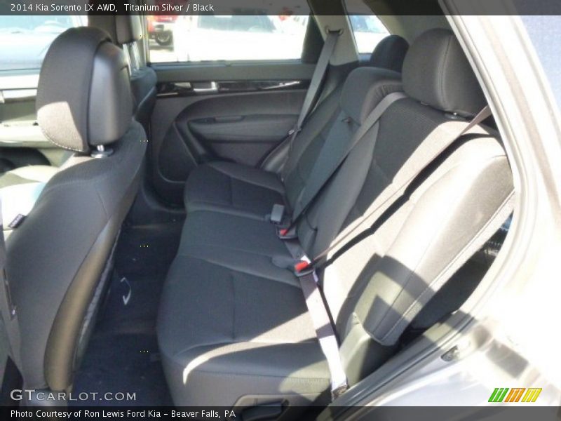 Titanium Silver / Black 2014 Kia Sorento LX AWD
