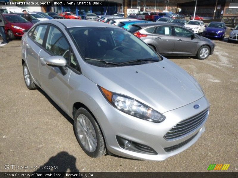 Ingot Silver / Charcoal Black 2014 Ford Fiesta SE Sedan