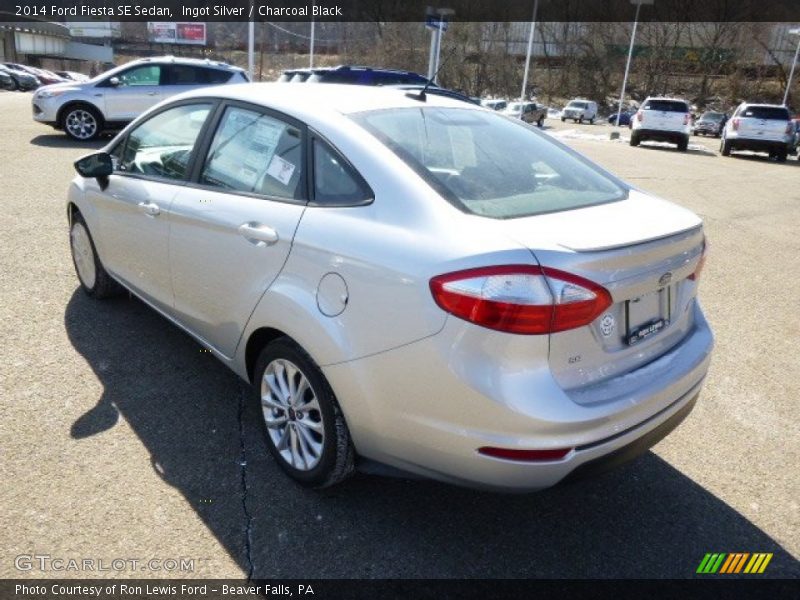 Ingot Silver / Charcoal Black 2014 Ford Fiesta SE Sedan