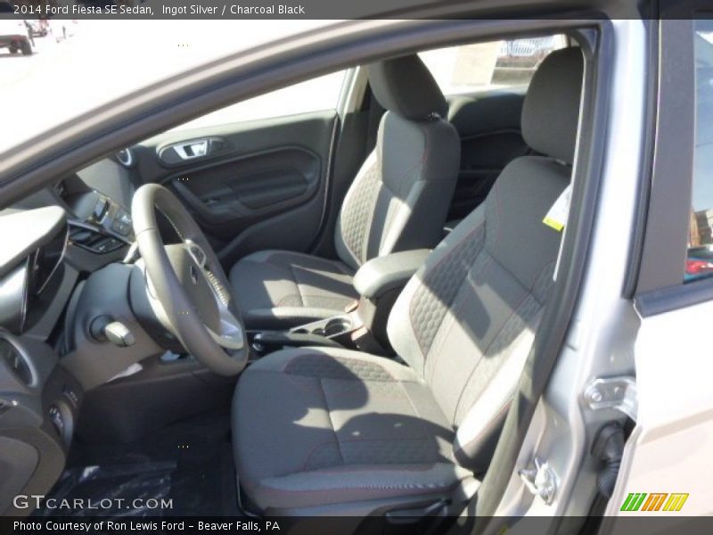 Ingot Silver / Charcoal Black 2014 Ford Fiesta SE Sedan
