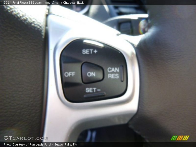 Ingot Silver / Charcoal Black 2014 Ford Fiesta SE Sedan