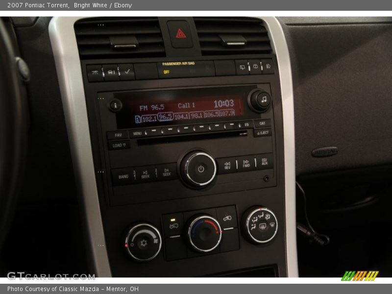 Bright White / Ebony 2007 Pontiac Torrent