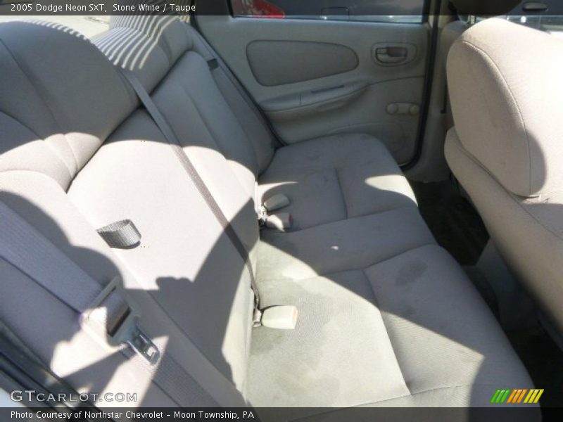 Stone White / Taupe 2005 Dodge Neon SXT