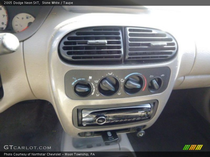 Stone White / Taupe 2005 Dodge Neon SXT