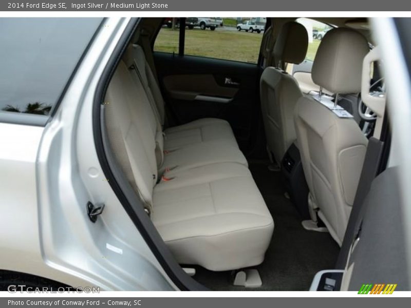 Ingot Silver / Medium Light Stone 2014 Ford Edge SE
