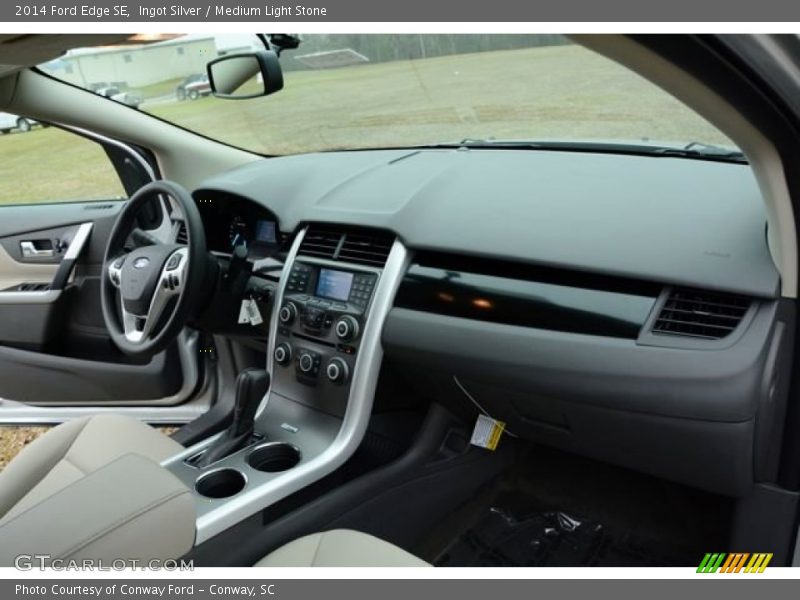 Ingot Silver / Medium Light Stone 2014 Ford Edge SE