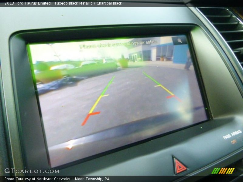 Tuxedo Black Metallic / Charcoal Black 2013 Ford Taurus Limited