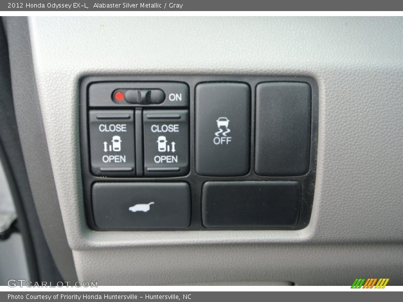 Alabaster Silver Metallic / Gray 2012 Honda Odyssey EX-L