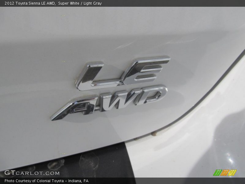 Super White / Light Gray 2012 Toyota Sienna LE AWD