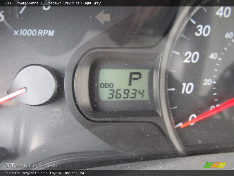 Predawn Gray Mica / Light Gray 2013 Toyota Sienna LE