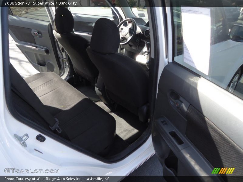 Super White / Dark Gray 2008 Scion xB