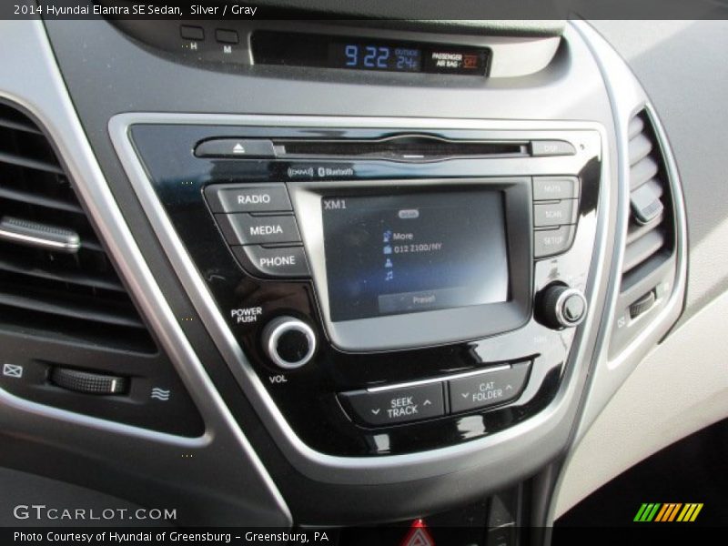 Silver / Gray 2014 Hyundai Elantra SE Sedan