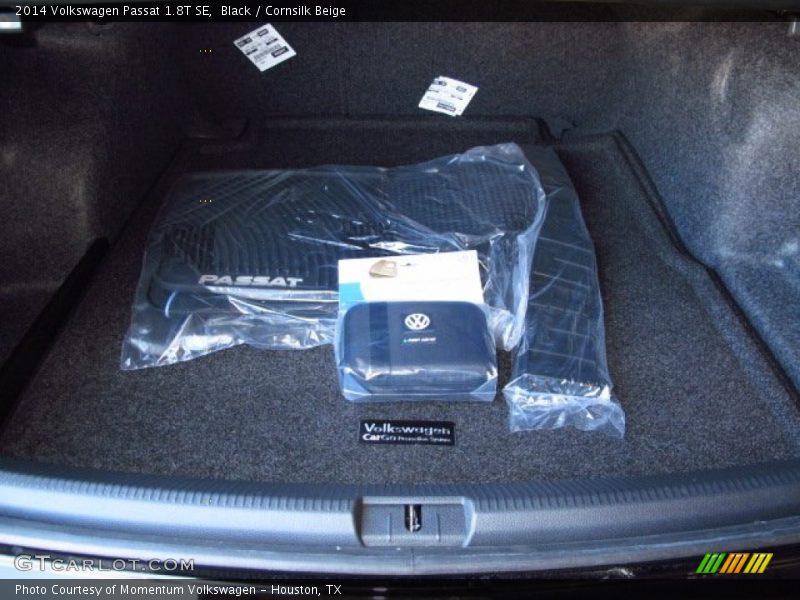 Black / Cornsilk Beige 2014 Volkswagen Passat 1.8T SE