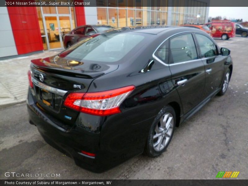 Super Black / Charcoal 2014 Nissan Sentra SR