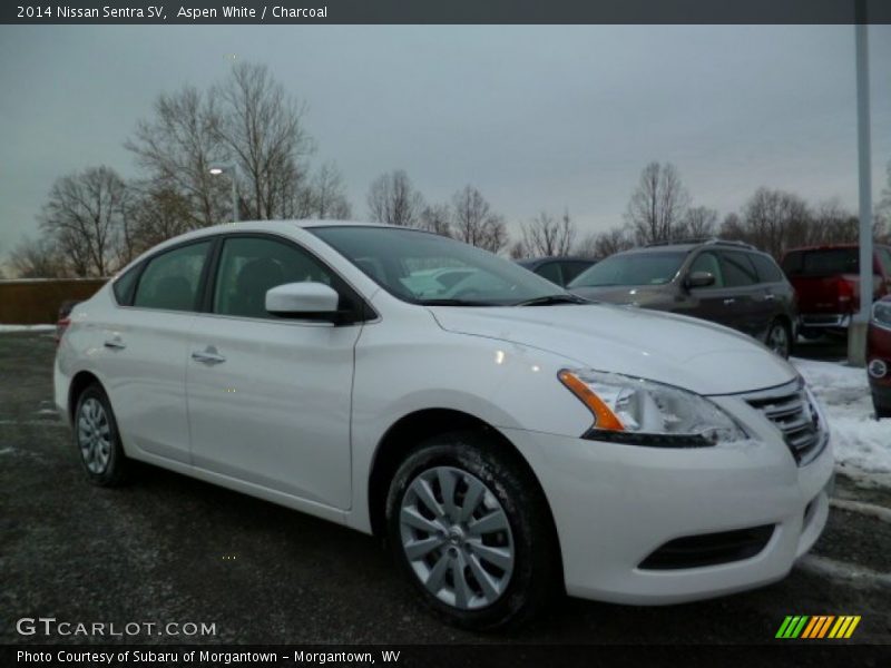 Aspen White / Charcoal 2014 Nissan Sentra SV