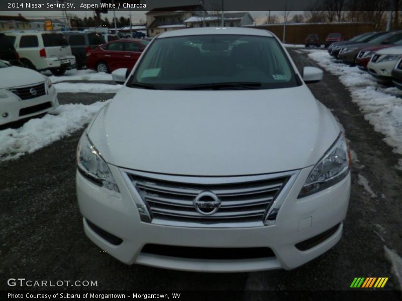 Aspen White / Charcoal 2014 Nissan Sentra SV