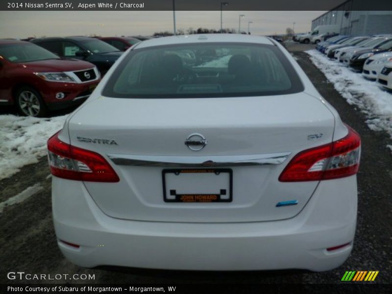 Aspen White / Charcoal 2014 Nissan Sentra SV