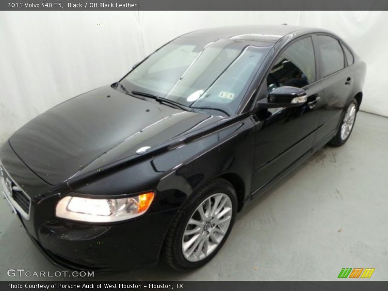 Black / Off Black Leather 2011 Volvo S40 T5