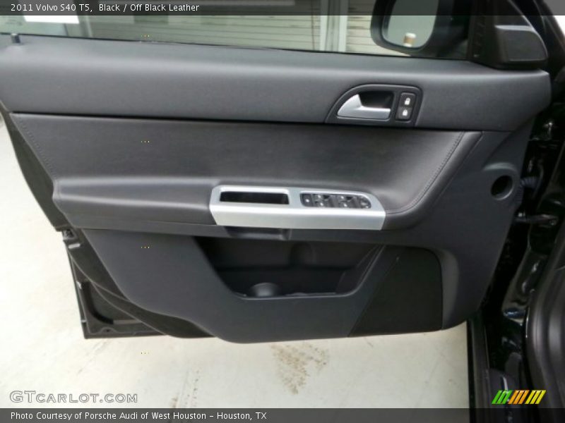 Black / Off Black Leather 2011 Volvo S40 T5
