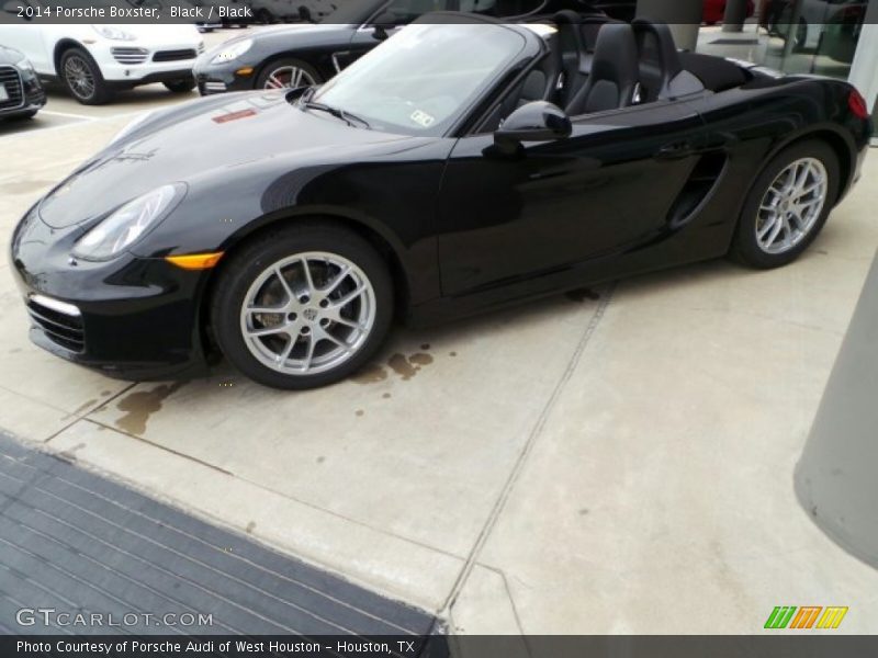 Front 3/4 View of 2014 Boxster 