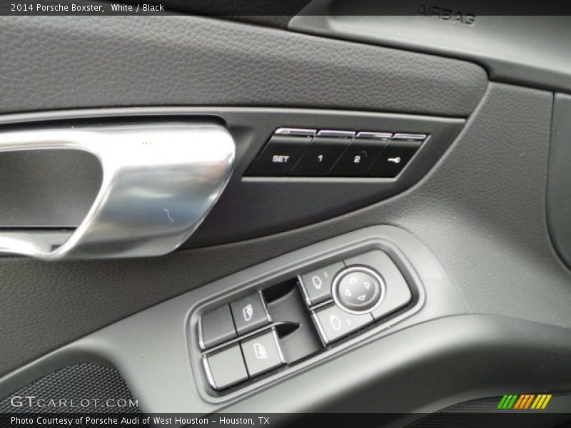 Controls of 2014 Boxster 