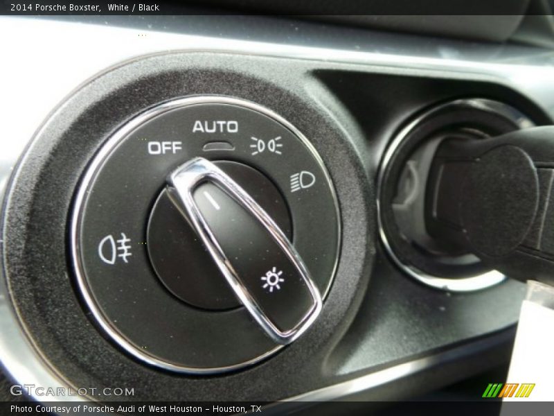 Controls of 2014 Boxster 