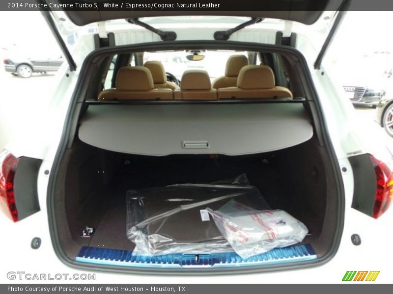  2014 Cayenne Turbo S Trunk