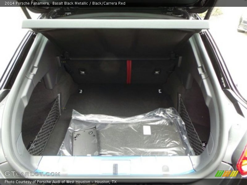  2014 Panamera  Trunk