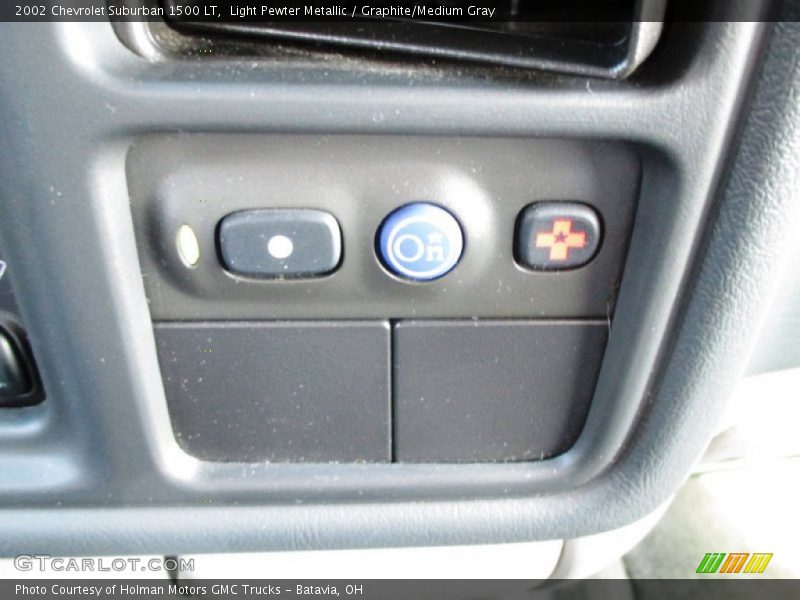 Light Pewter Metallic / Graphite/Medium Gray 2002 Chevrolet Suburban 1500 LT