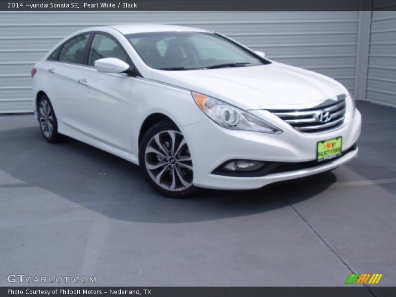 Pearl White / Black 2014 Hyundai Sonata SE