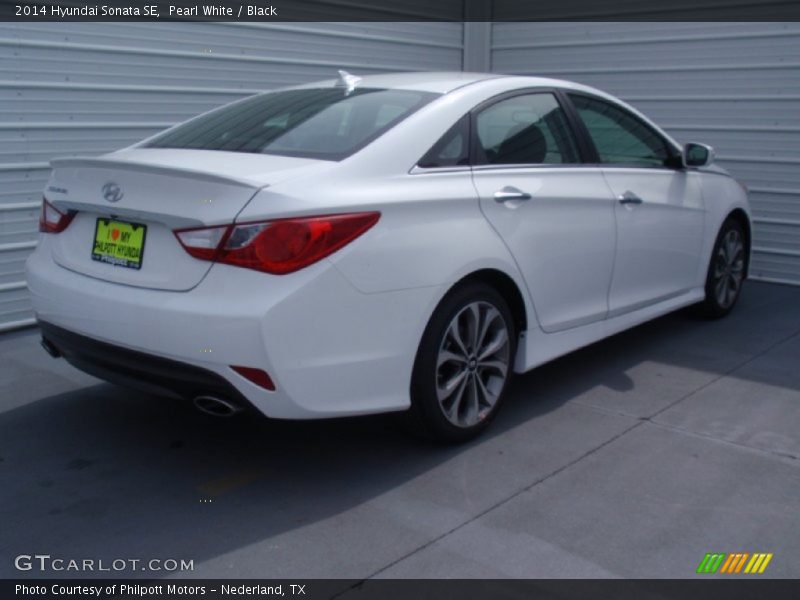 Pearl White / Black 2014 Hyundai Sonata SE