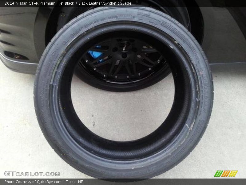 Jet Black / Black Leather/Synthetic Suede 2014 Nissan GT-R Premium