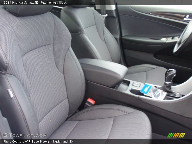 Pearl White / Black 2014 Hyundai Sonata SE