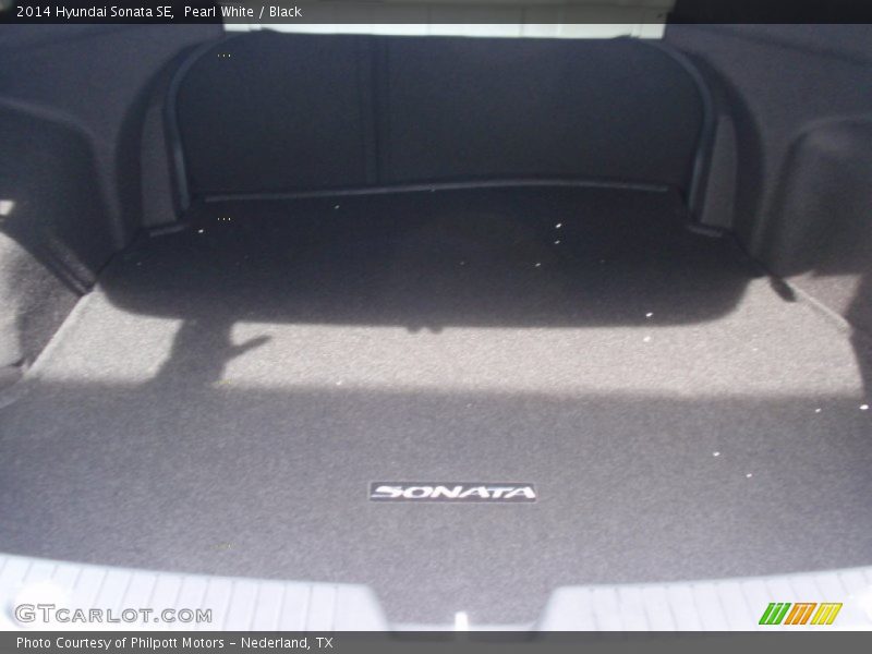 Pearl White / Black 2014 Hyundai Sonata SE