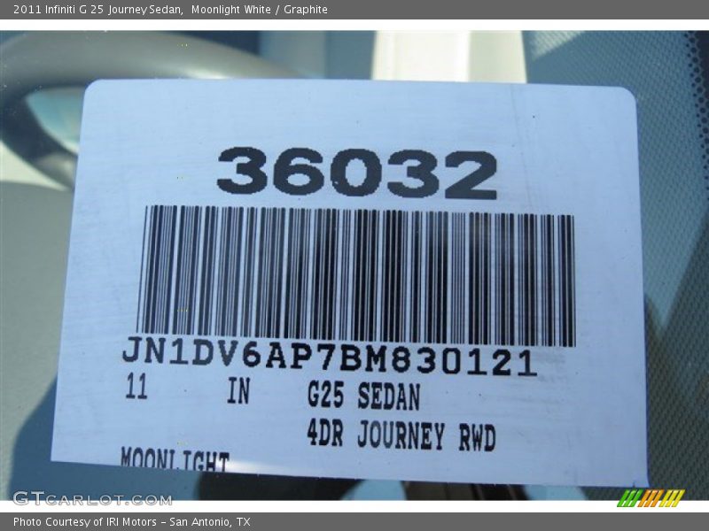 Moonlight White / Graphite 2011 Infiniti G 25 Journey Sedan