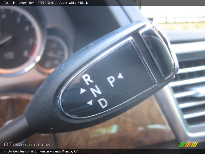 Arctic White / Black 2011 Mercedes-Benz E 350 Sedan