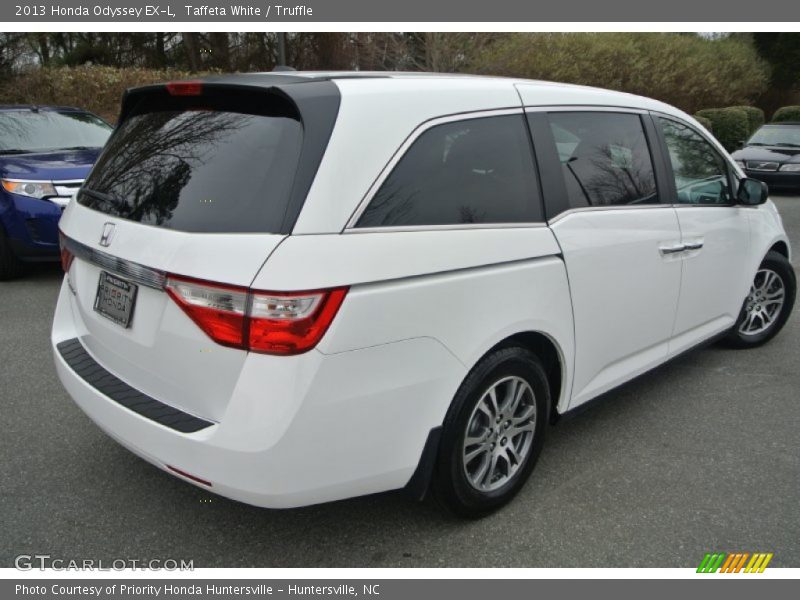 Taffeta White / Truffle 2013 Honda Odyssey EX-L