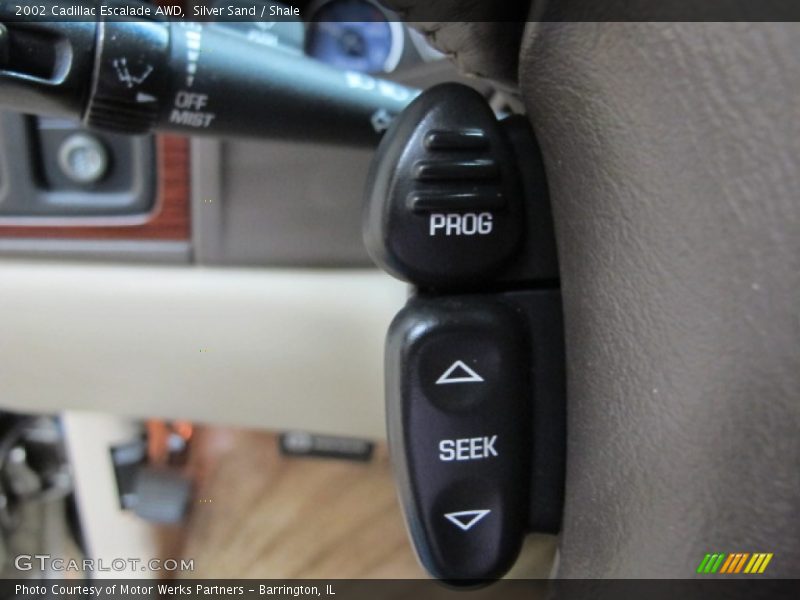Silver Sand / Shale 2002 Cadillac Escalade AWD