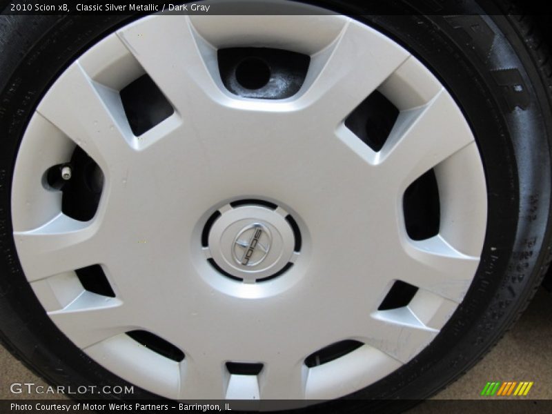 Classic Silver Metallic / Dark Gray 2010 Scion xB