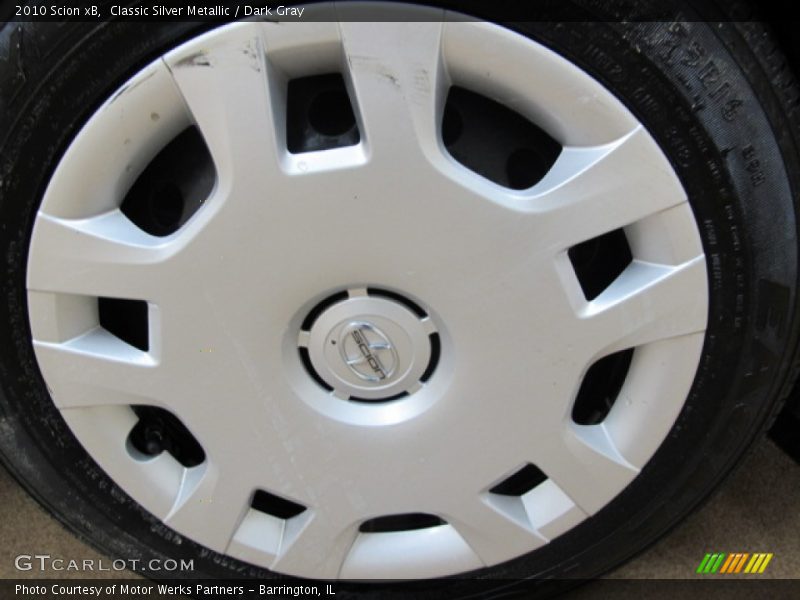 Classic Silver Metallic / Dark Gray 2010 Scion xB